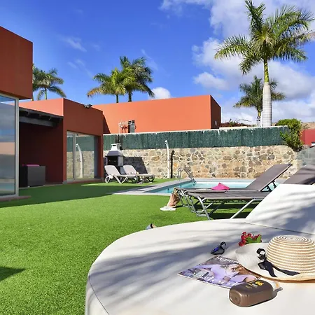 Modern Holiday With Pool In Maspalomas מספאלומס