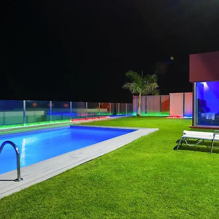 Modern Holiday With Pool In Maspalomas 4*